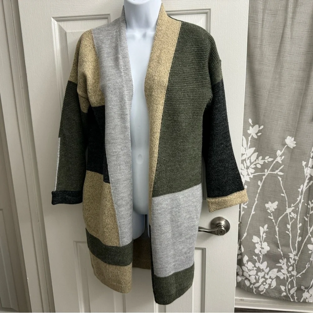 Davi & Dani Think Color Block 3/4 Length Sleeve Cardigan S Small